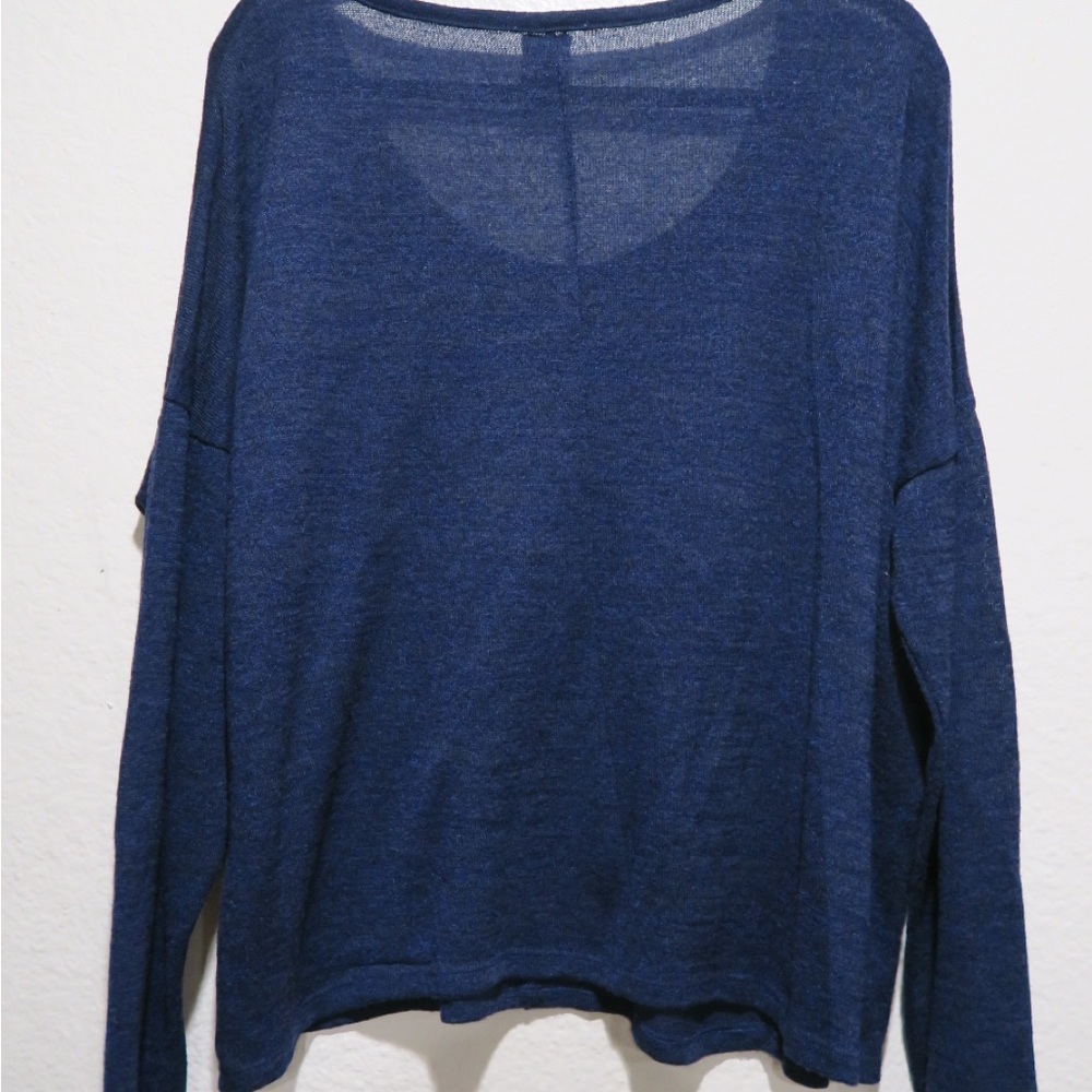 GAP Women's Deep Blue Sweatshirt - Picture 3 of 3